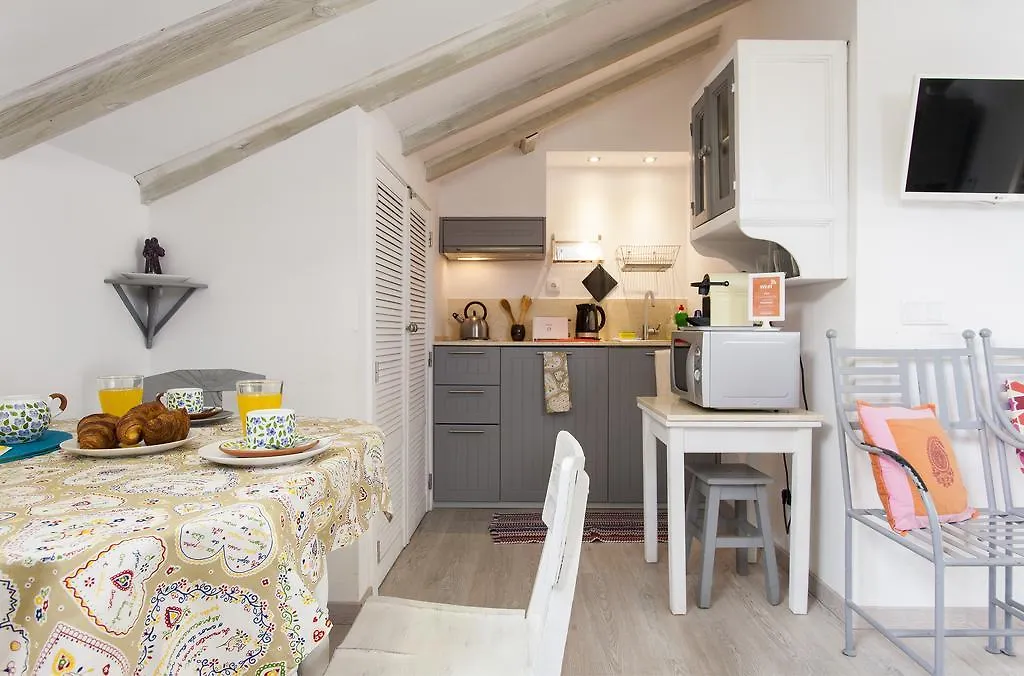 Joivy Alfama 35 Apartments 0*, Lisbon